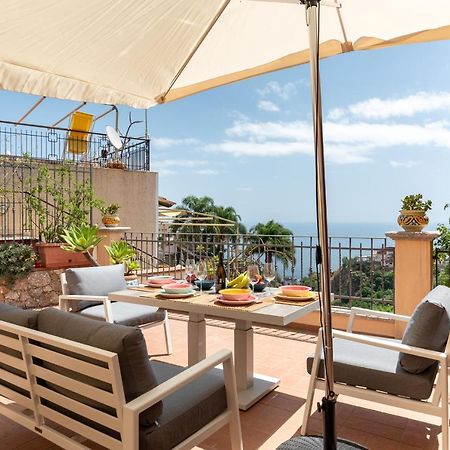 Taormina Panoramic Apartment With Parking Exteriér fotografie