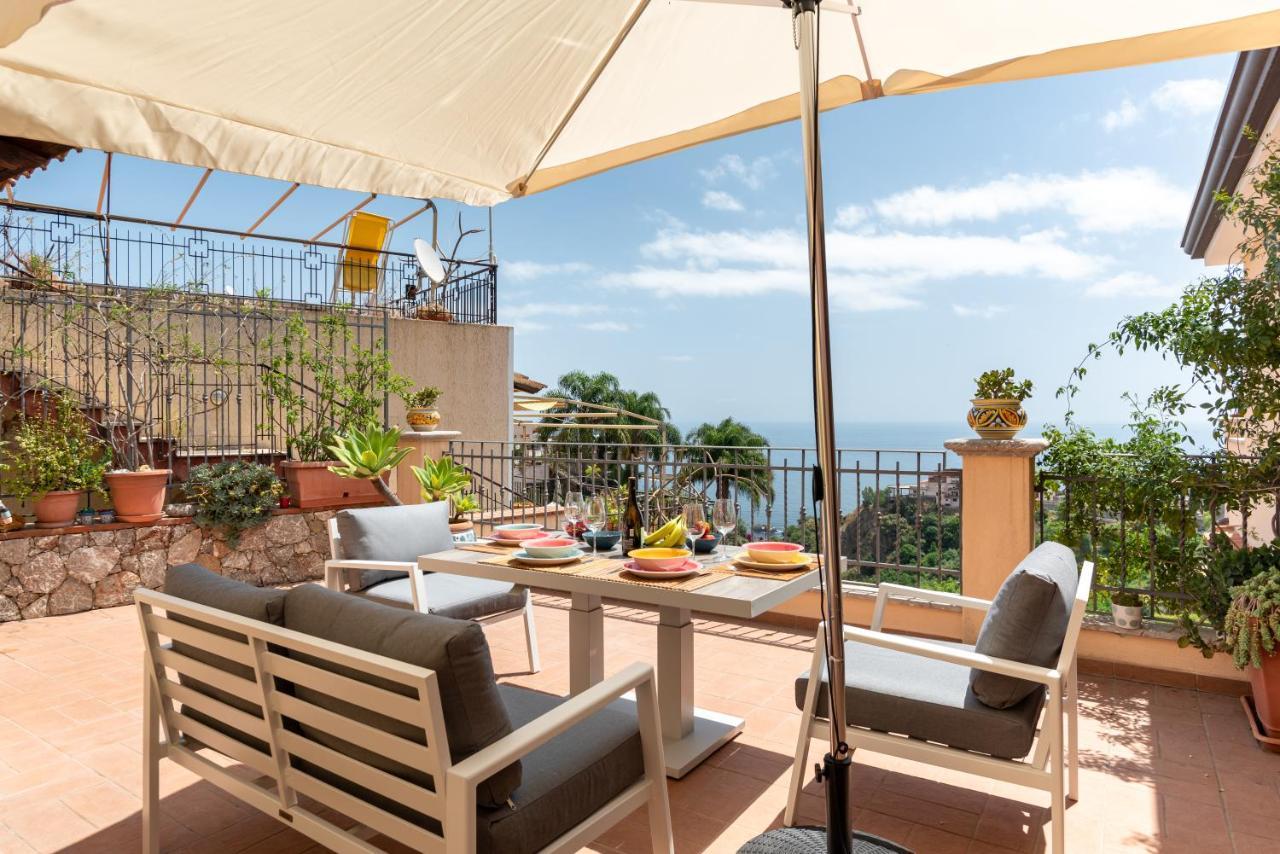 Taormina Panoramic Apartment With Parking Exteriér fotografie