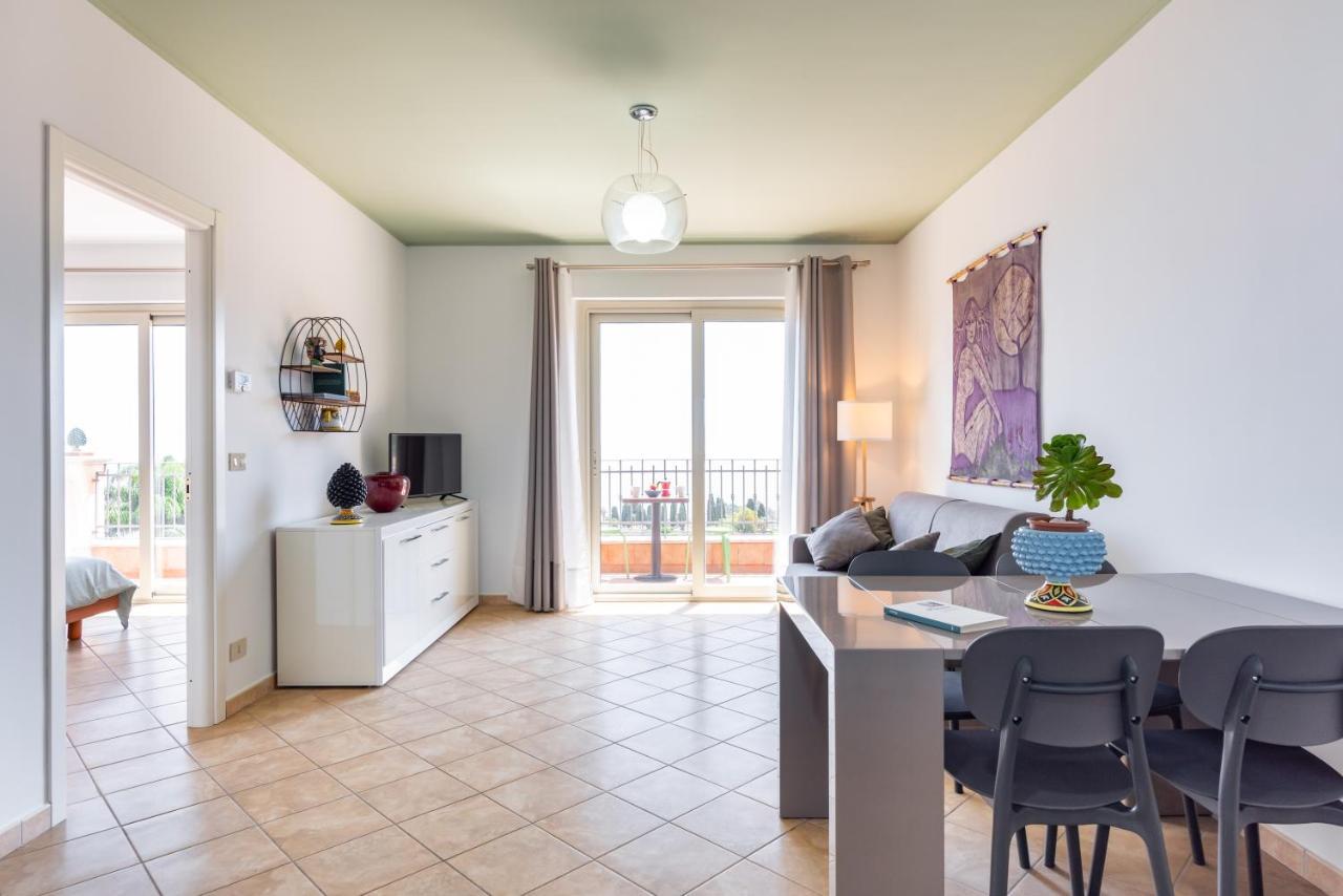 Taormina Panoramic Apartment With Parking Exteriér fotografie